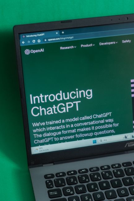 Why Do ChatGPT Files Expire? Lifecycle, Fixes & Policies