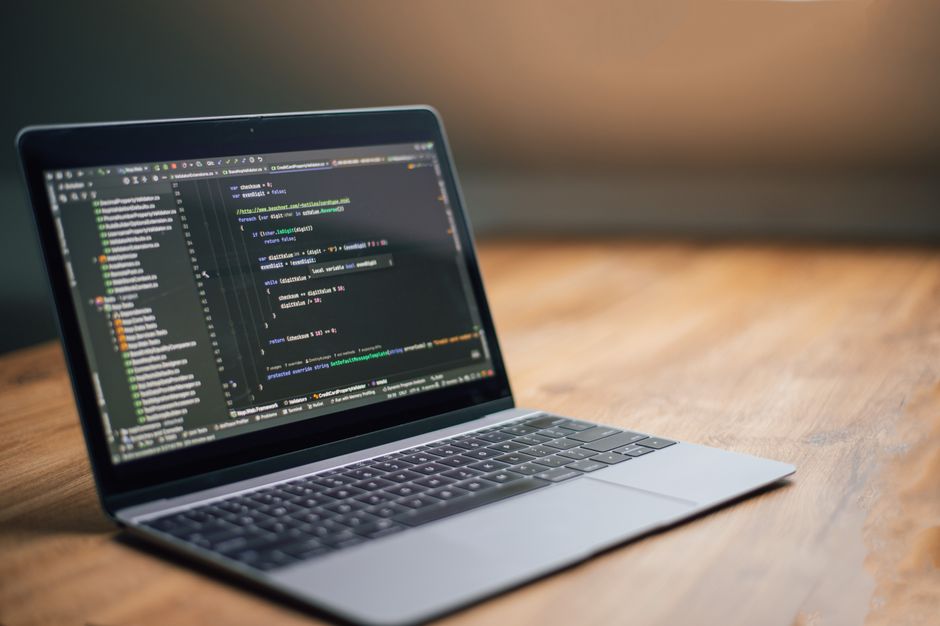 Longest Common Substring: DP, Space Optimization & Real-World Uses