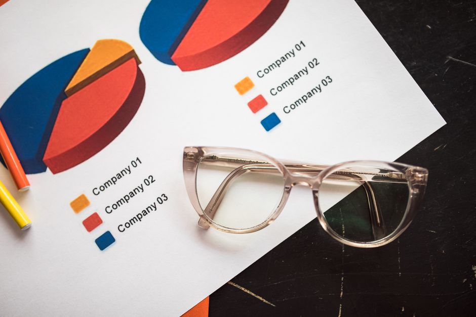 Questions on Statistics: 30 Essential Problems for IT Pros